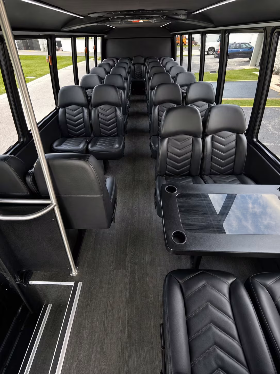 monterey 18 passenger minibus rental