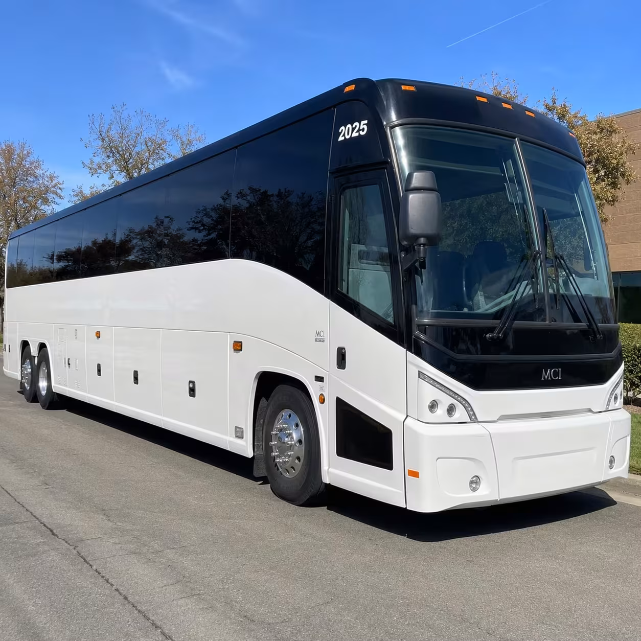 monterey bus rentals for team building and offsite retreats