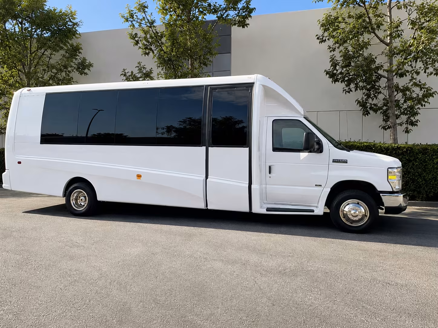 monterey long distance bus rentals