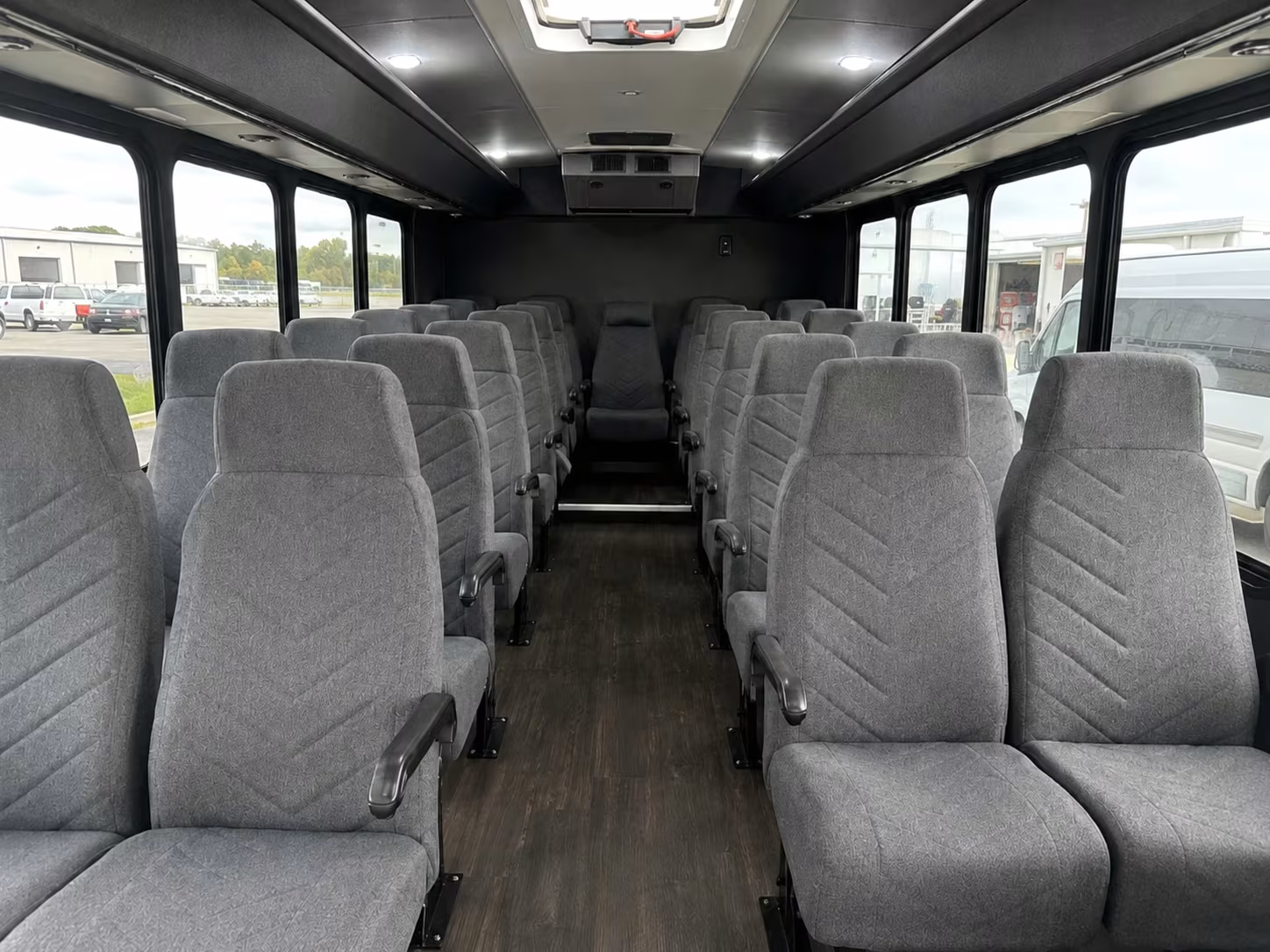 monterey minibus rentals for airport groups visiting the aquarium