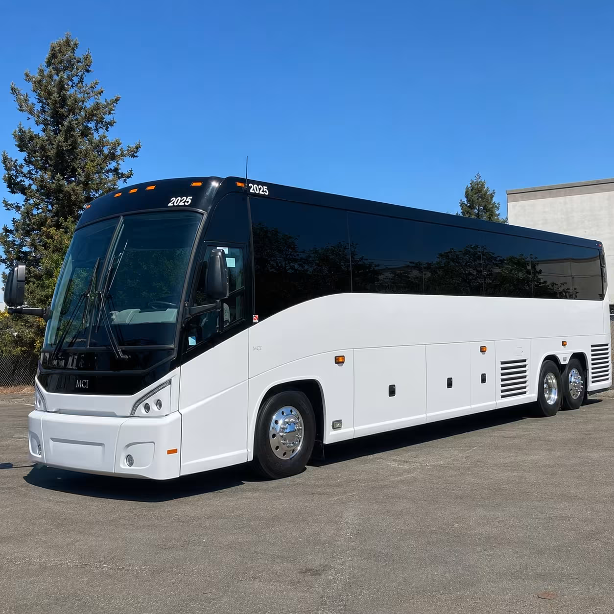monterey shuttle buses to concerts at laguna seca