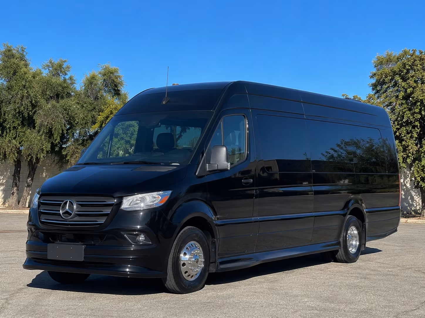 transportation serving monterey and nearby cities